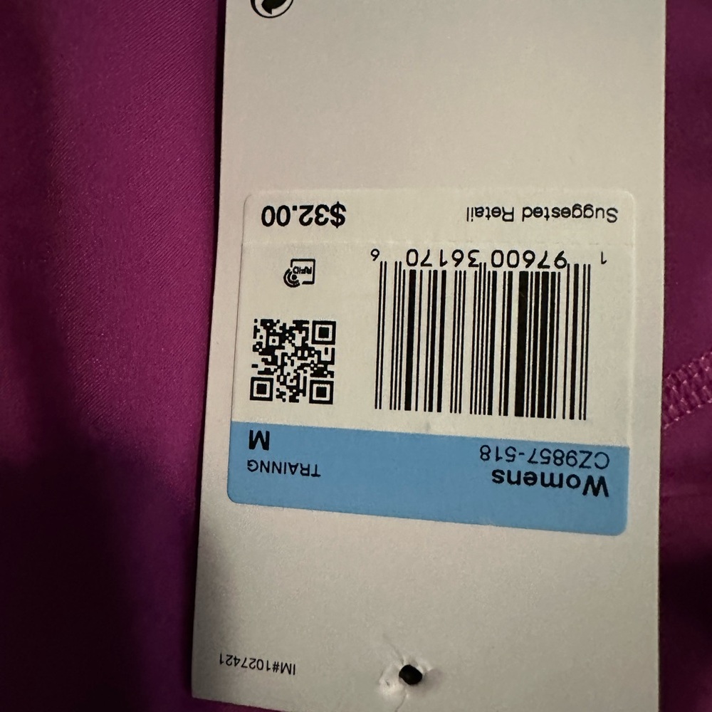 Nike Women's 3” Pro Shorts New With Tags - Picture 2 of 6